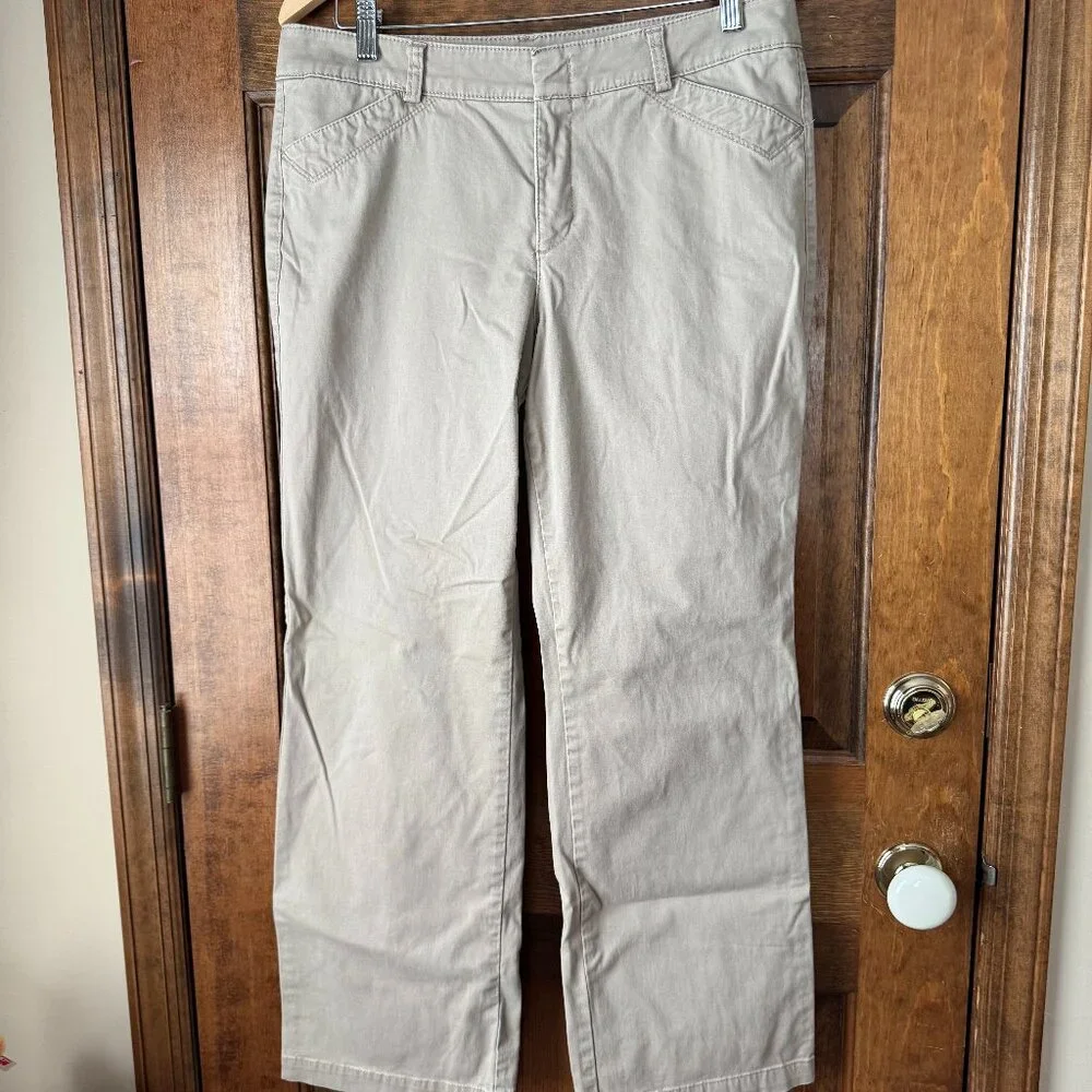 Dockers Khaki Straight Leg Pants Size 12S
